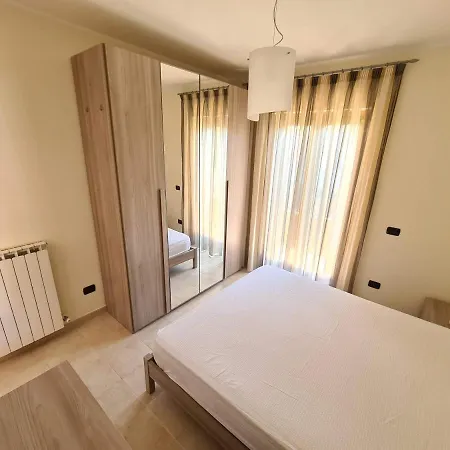 Casa Vacanze Debora דירה *